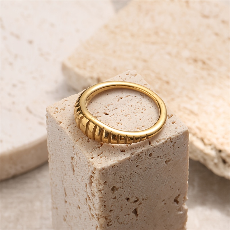 Unisex Vintage Stainless Steel Knot Horn Ring